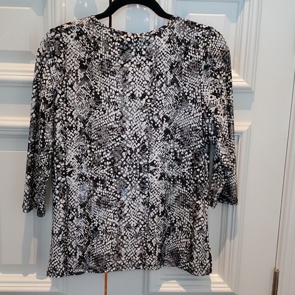 Cathy stretch spandex animal print top S - Picture 5 of 5